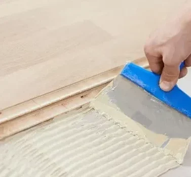 hardwood installation3 500x500 landscape e1756502163424 - Pierce Carpet Mill Outlet